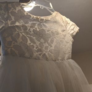 Beholden Girls dress size 8